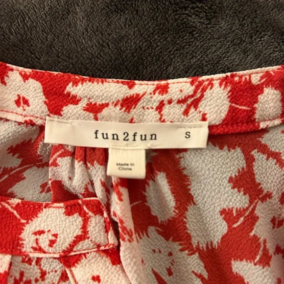fun2fun Boutique Red White Floral Career Casual Blouse - S - Picture 3 of 3